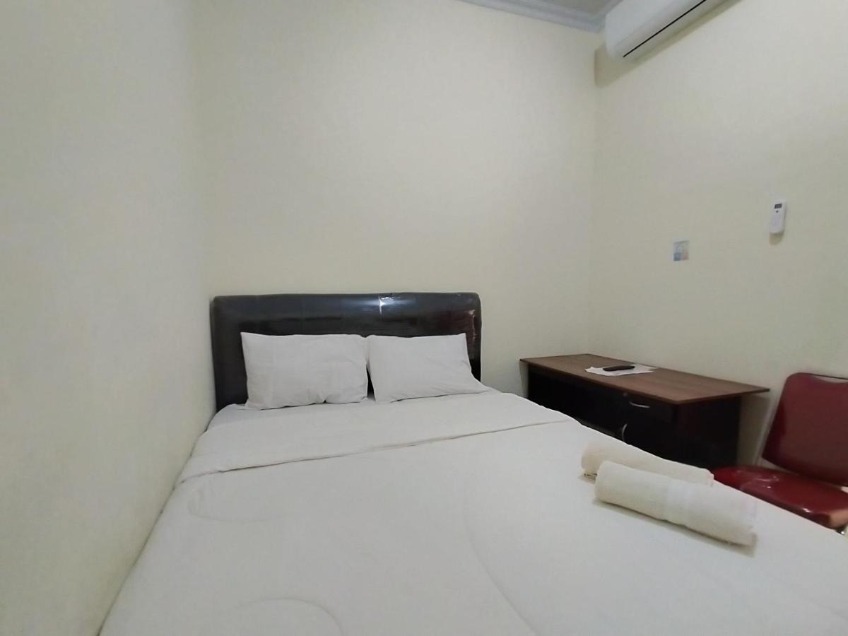 SPOT ON 2616 Pondok Danesti Syariah Makassar Bagian luar foto
