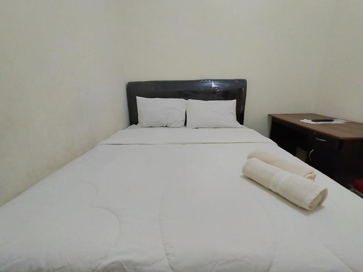SPOT ON 2616 Pondok Danesti Syariah Makassar Bagian luar foto